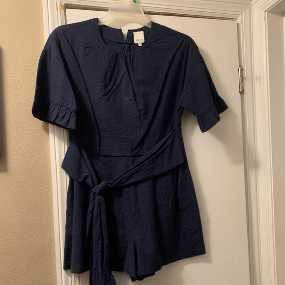 Romper shorts with tie front and peplum short sleeves - Picture 1 of 4